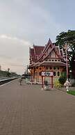 FRESH INN HOTEL