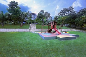 Harper Purwakarta by ASTON