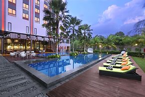 Harper Purwakarta by ASTON