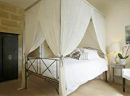 La Maison Rouge D'uzes