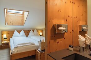 The Alpina Mountain Resort