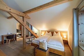 The Alpina Mountain Resort