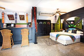 Kelly’s Residency