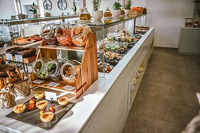 Acrotel Lilyann Boutique Hotel