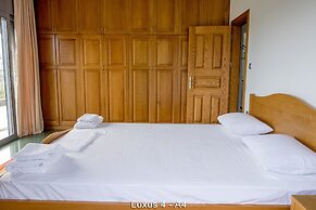 IonionStar Hotel
