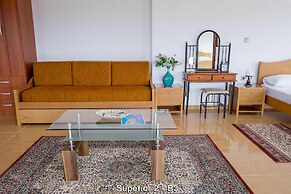 IonionStar Hotel