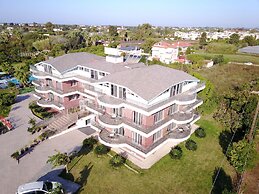 IonionStar Hotel