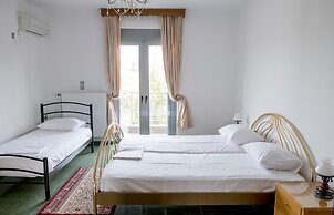 IonionStar Hotel