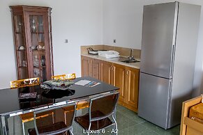 IonionStar Hotel
