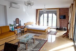IonionStar Hotel