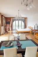 IonionStar Hotel