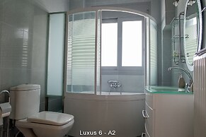 IonionStar Hotel