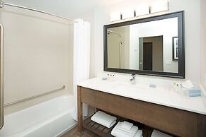 Wingate By Wyndham Calgary Airport