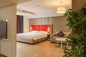 Park Inn by Radisson Bucharest Hotel & Residence