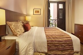 Decanter Hotel
