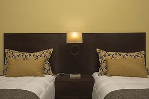 Decanter Hotel