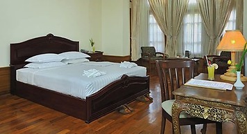 Royal Reward Resort