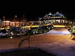 Royal Reward Resort