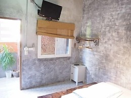 Big Boss Hostel