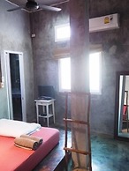 Big Boss Hostel