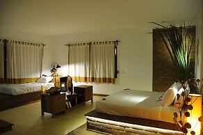 Thanakha Inle Hotel