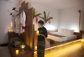 Thanakha Inle Hotel