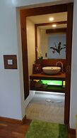 Thanakha Inle Hotel
