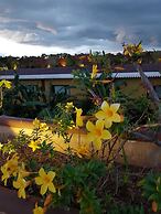 Thanakha Inle Hotel