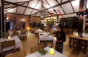 Thanakha Inle Hotel