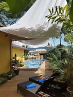 Thanakha Inle Hotel