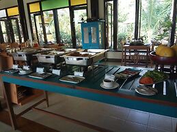 Thanakha Inle Hotel
