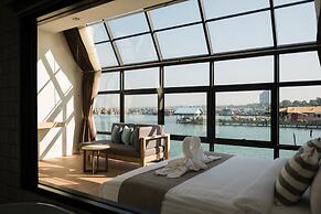 Baan Tah On The Sea