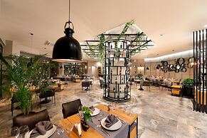Miramare Beach Hotel