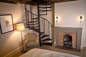 Dunleith Historic Inn