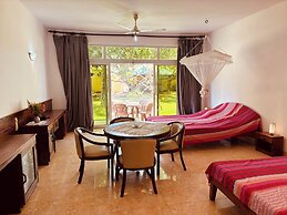 Raja Beach Hotel