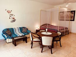 Raja Beach Hotel