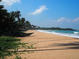Raja Beach Hotel