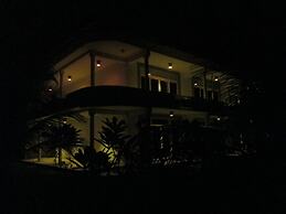 Raja Beach Hotel