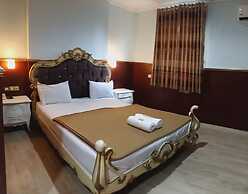 Grand Batik Inn