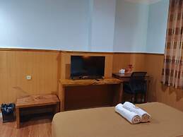 Grand Batik Inn