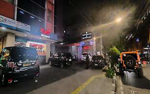 Grand Batik Inn