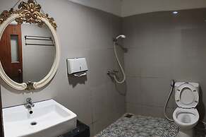 Grand Batik Inn