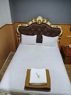 Grand Batik Inn