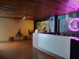 Grand Batik Inn