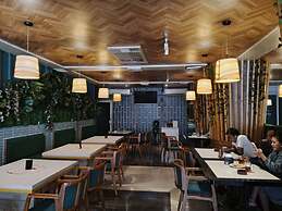 Grand Batik Inn