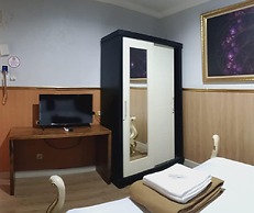 Grand Batik Inn