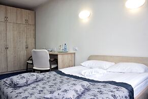 East Time Hotel