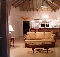 Yellow Bird Villa