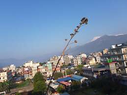 Hotel Crown Himalayas