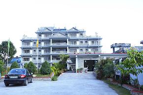 Hotel Crown Himalayas